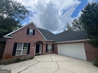 207 Fairway Dr, Kingsland, GA 31548