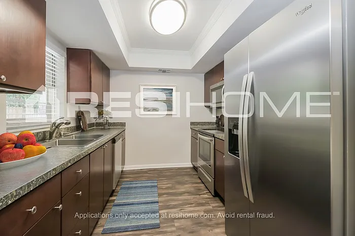 3405 Pine Run Ln — Photo 3