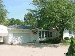 2425 S 114th St, Omaha, NE 68144