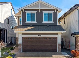 40 W Grove Line SW, Calgary, AB T3H6E3