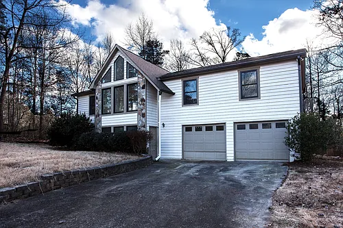 2250 Sims Dr NE Photo 1