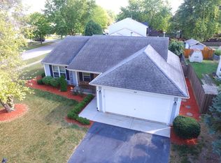 33 Hunter Dr, Montgomery, IL 60538