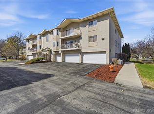 927 Elderberry Cir Unit 103, Naperville, IL