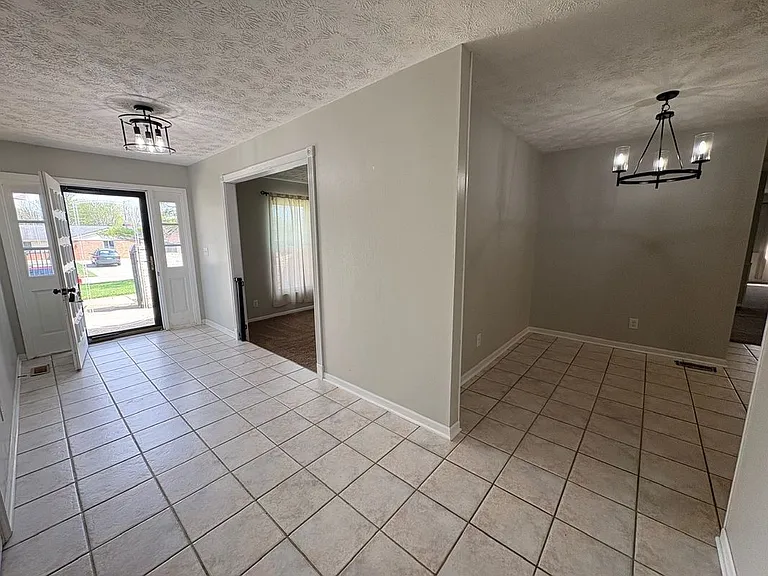 2087 Granada Dr — Photo 21