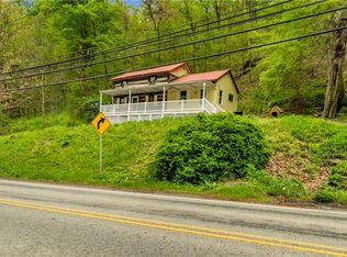 221 Arndt Rd, Pittsburgh, PA 15237