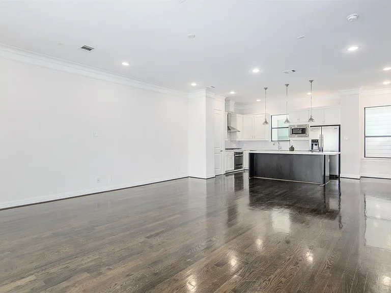 1508 Johnson St — Photo 14