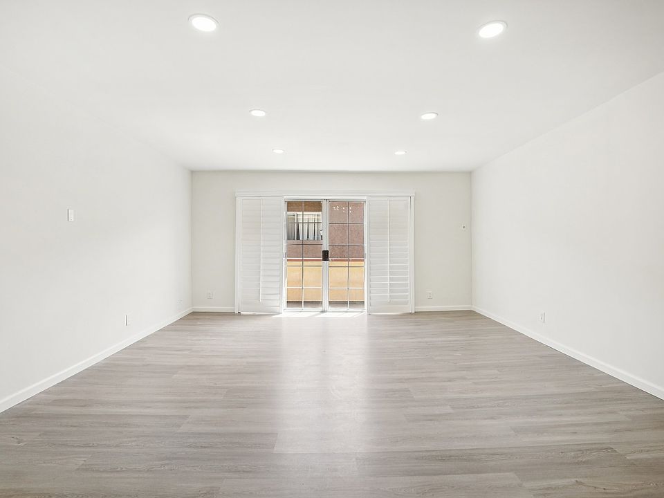 Building Photo 5