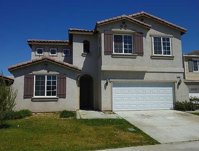 1st image of 16960 Hackberry Ln