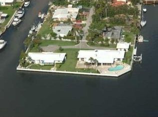 1085 Chukker Rd, Delray Beach, FL 33483