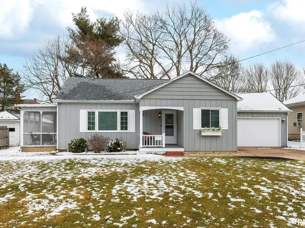 516 N Vail St, Geneseo, IL 61254