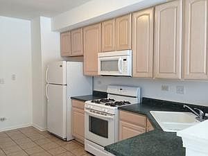 3rd image of 955 Asbury Dr