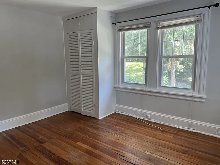 100 Wootton Rd — Photo 9