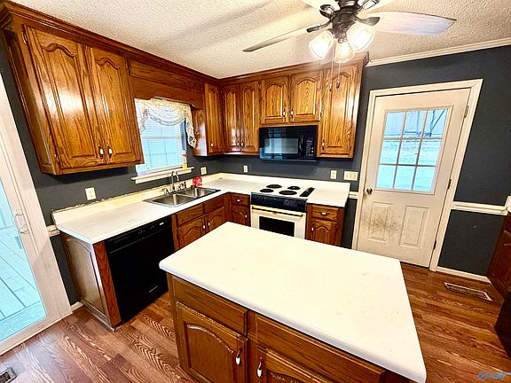 4th image of 38 County Road 1982