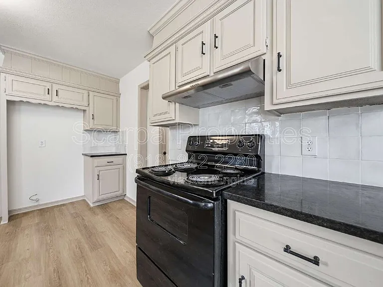 11648 N 104th East Ave — Photo 12
