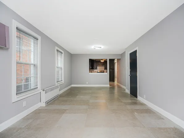 200 Bay 7th Street image 17 of 49