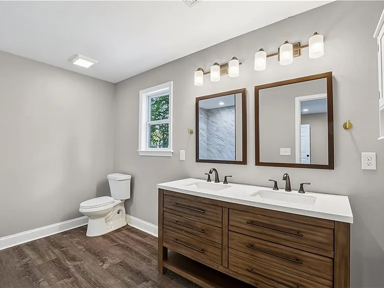 2866 Belvedere Ln — Photo 18