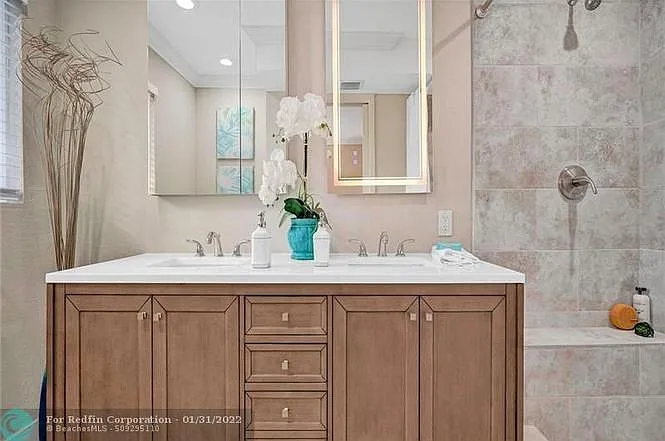 819 SW 10th Ter — Photo 13