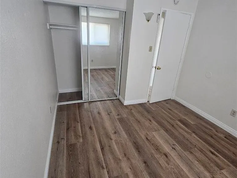 6445 Palm View Ave — Photo 3