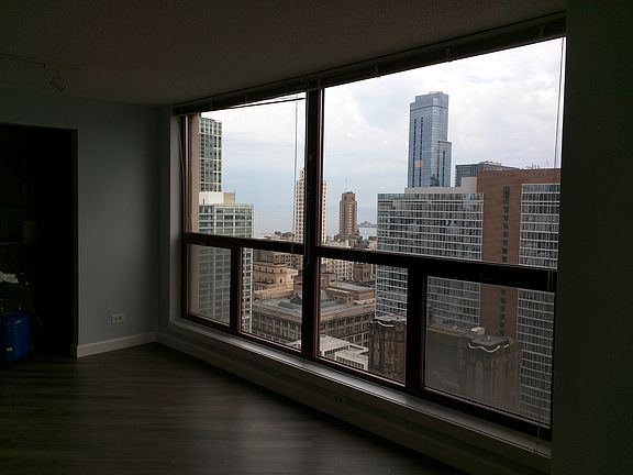 5th image of 200 N Dearborn St Unit 4402