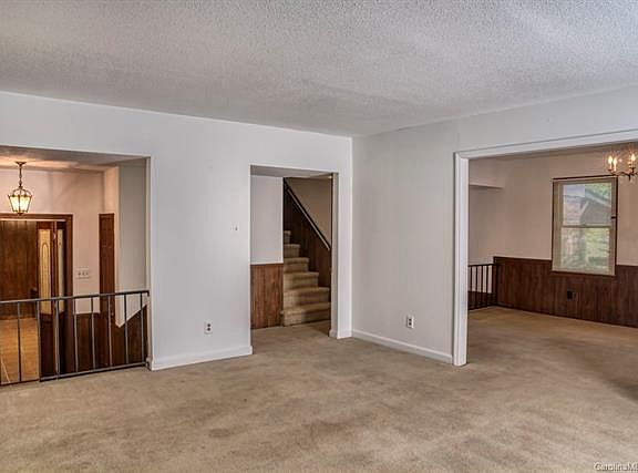 4th image of 701 Partridge Dr