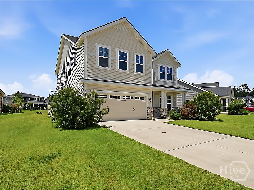 1st image of 107 Como Drive
