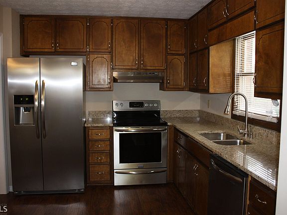 2nd image of 175 Williamsburg Way