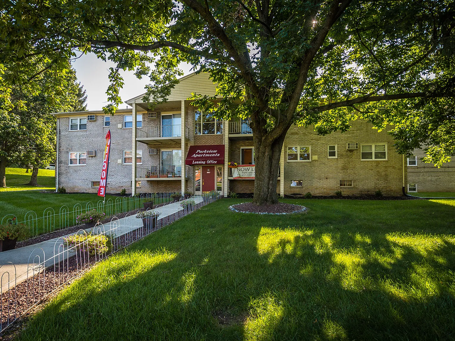 Parkview Apartments — Photo 4