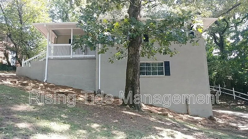 3011 Devon Rd
