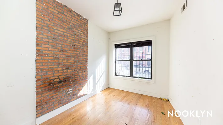 Rented by Nooklyn NYC LLC | media 27