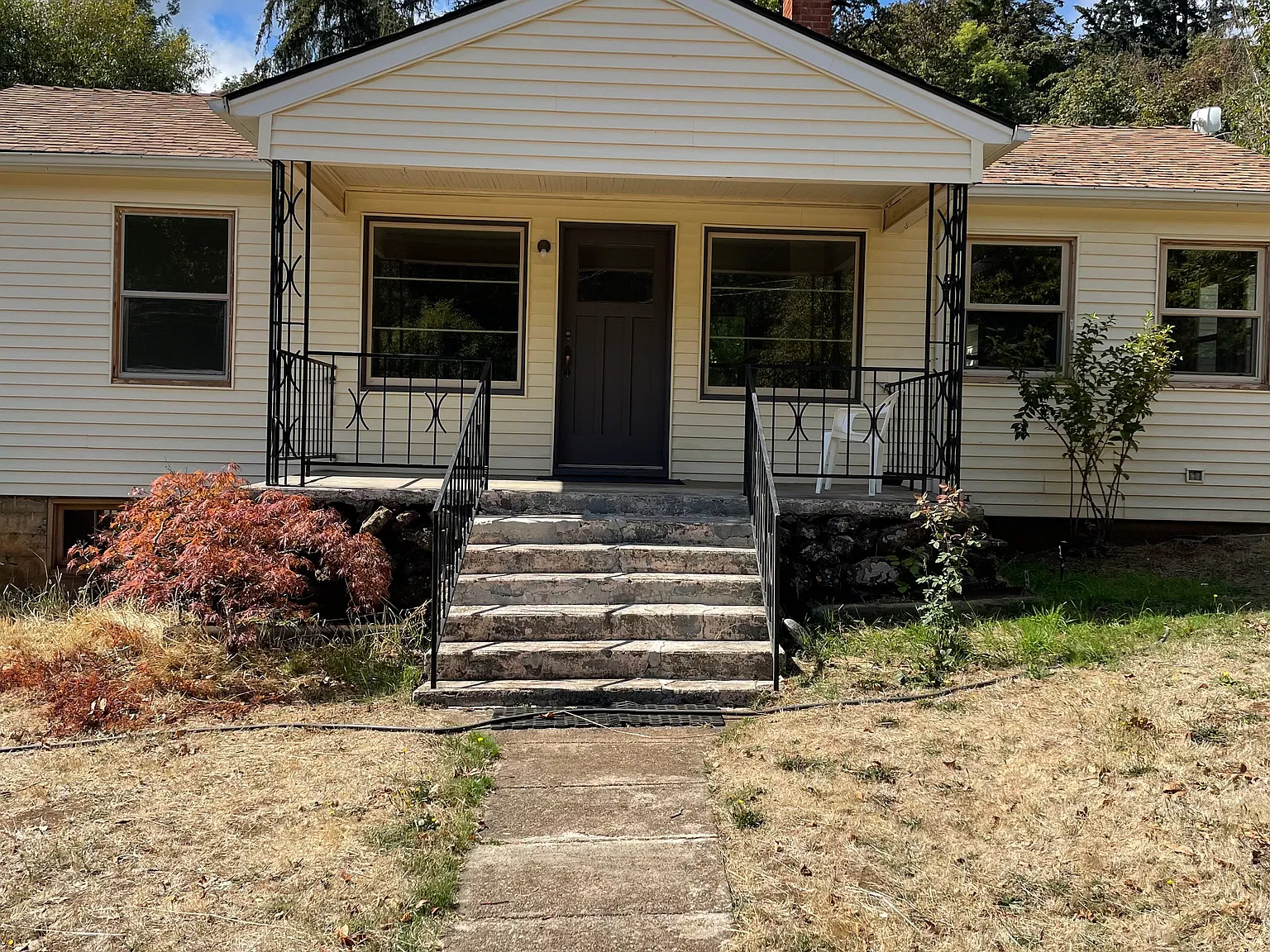 3 bed, 1282 sqft, $2,000 — Photo 1