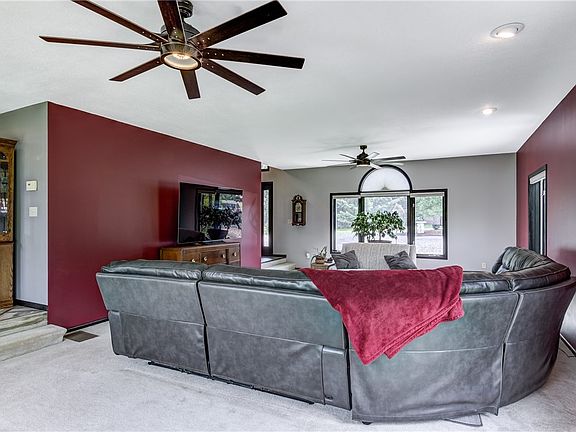 4th image of 3599 E County Road D