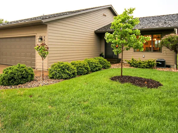 966 Rolling Greens Ln NW, Hutchinson, MN 55350