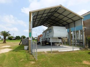 1308 Quarles Ave, Pt Bolivar, TX 77650