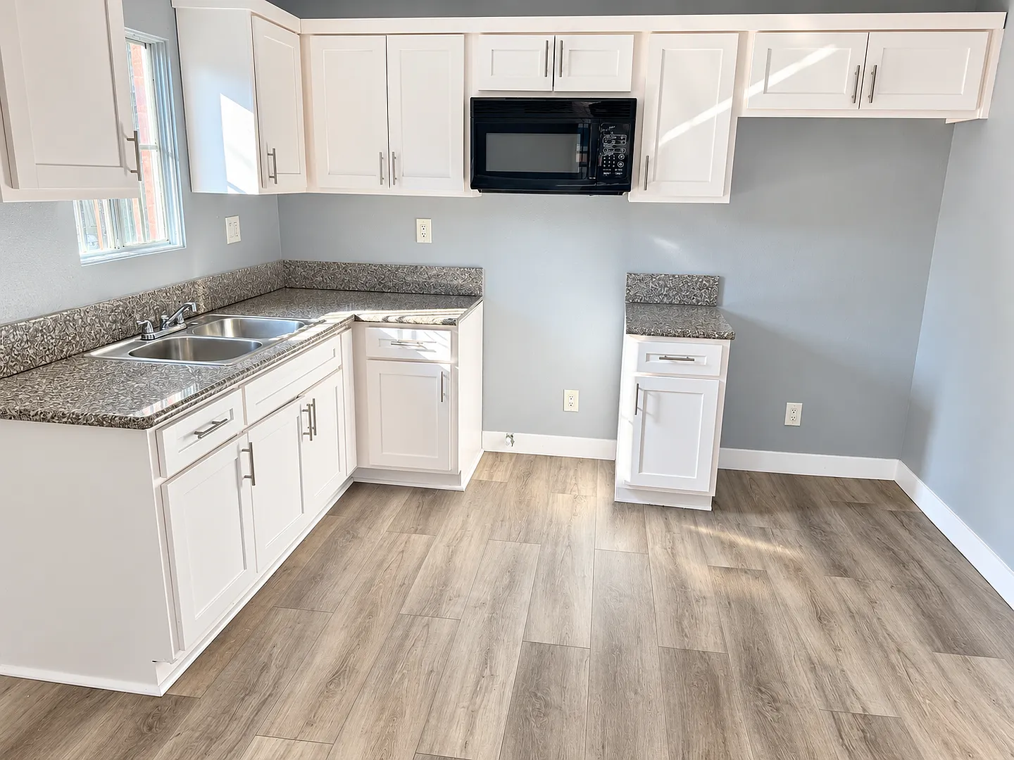Los Angeles House for Rent — Photo 2