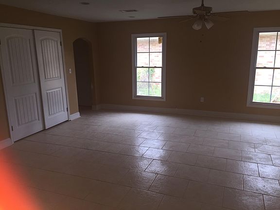 2nd image of 4896 Cerise Ave