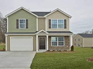 5014 Pratt Dr, Boiling Springs, SC 29316