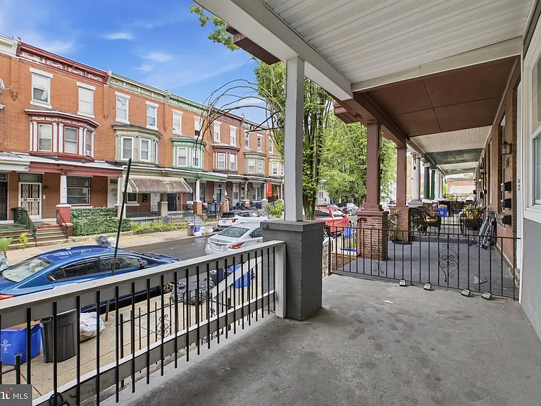 2238 N Park Ave #B — Photo 21