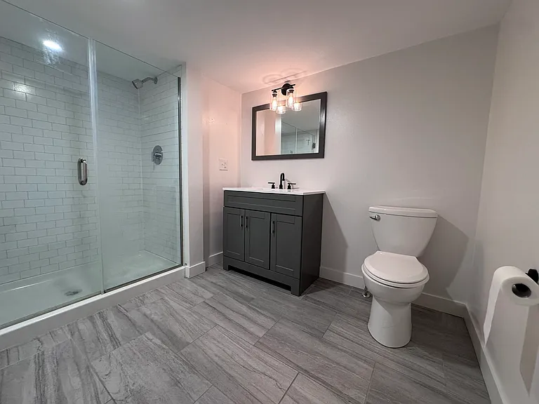 84 Main St #5 — Photo 15