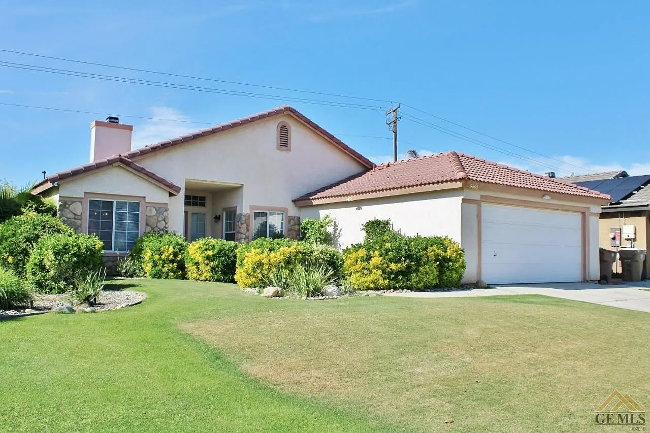 9805 Casa Del Sol Dr photo 1
