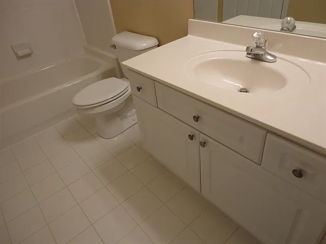 6415 Wenham Ct — Photo 16