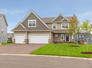 3228 Linden Ln N, Lake Elmo, MN 55042