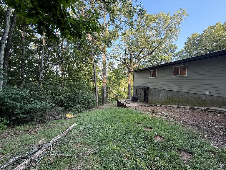 2825 Ridgemont Dr — Photo 24