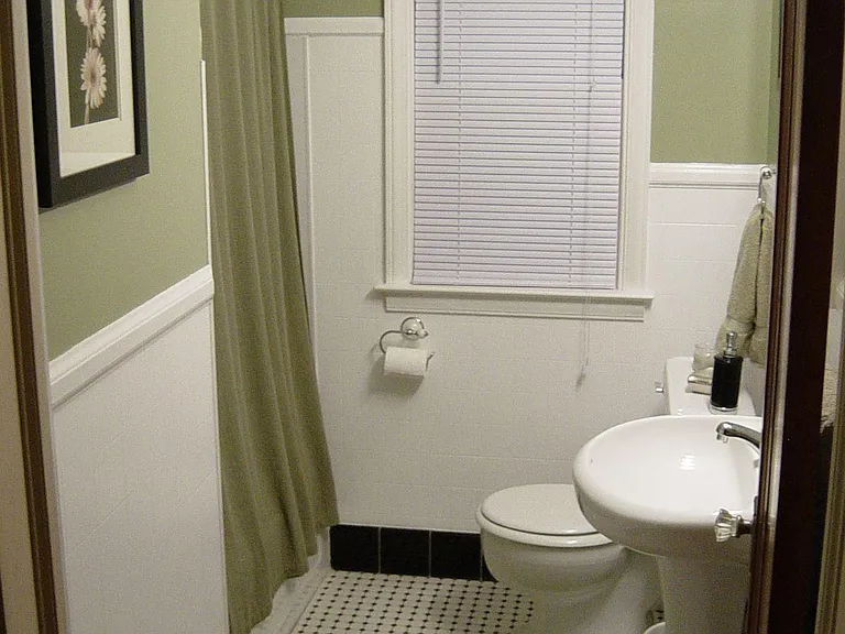 Main Bathroom