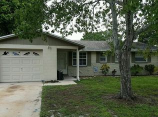 8920 91st St, Seminole, FL 33777