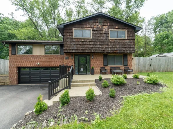 615 Greenspring Dr, Gibsonia, PA 15044