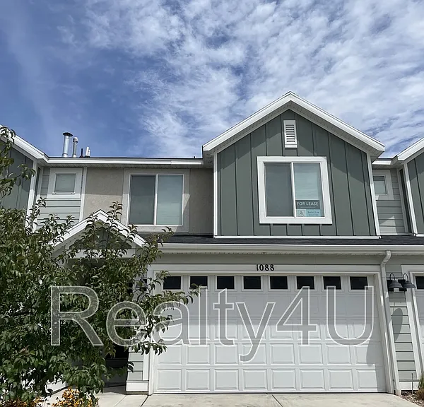 1088 E Waterway Ln #1 — Photo 2