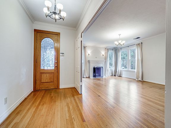 2nd image of 3508 Potomac Ave
