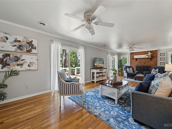 4th image of 170 Windward Way