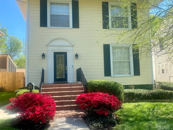 207 S Birchwood Ave, Louisville, KY 40206