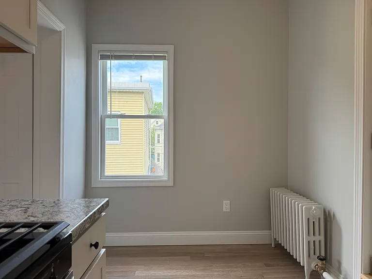 175 School St #6 — Photo 4